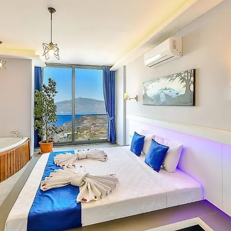 Villa 3 Bedroom Luxury 5 Minutes Drive To The Town